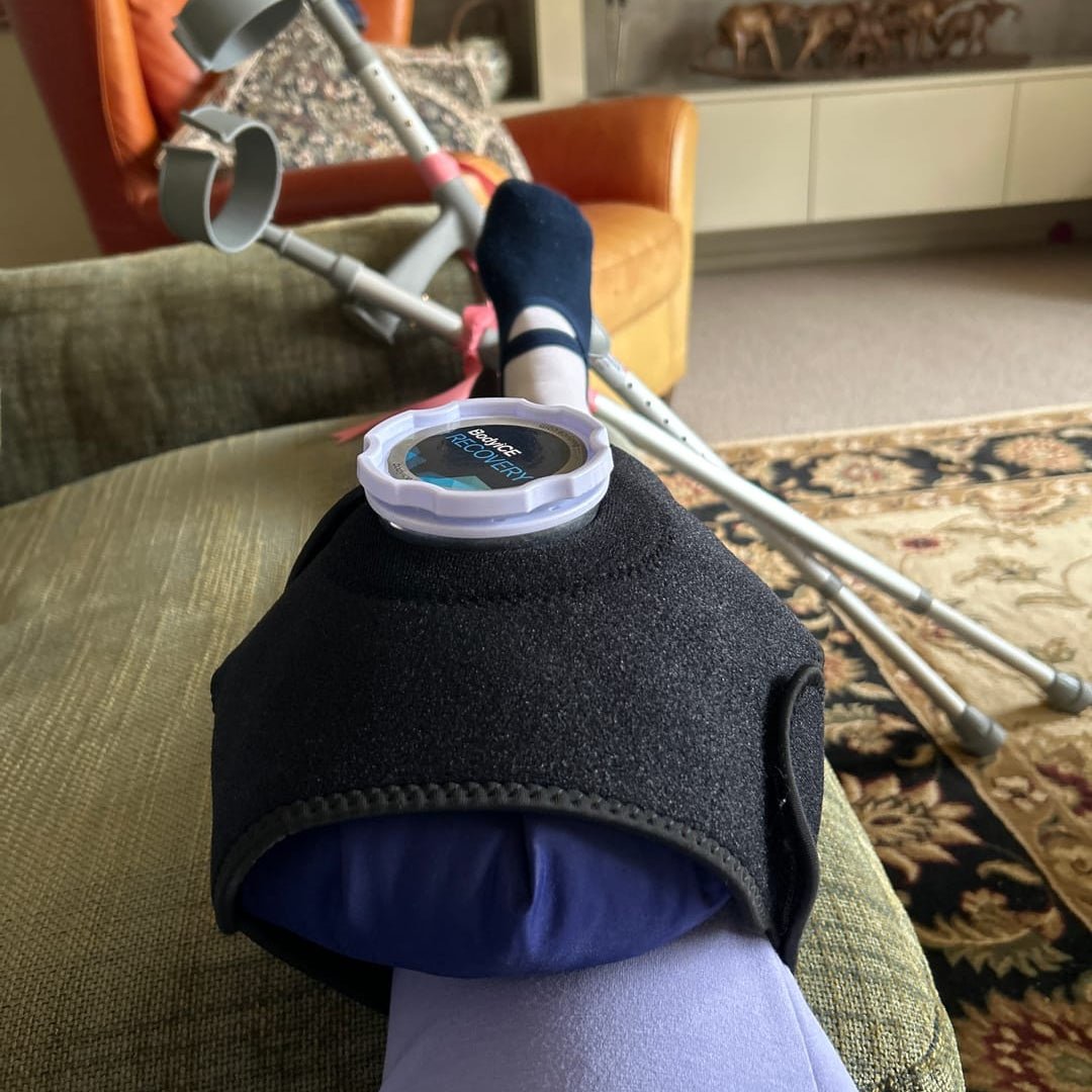 Medium Universal Knee Ice Pack - BodyICE Australia