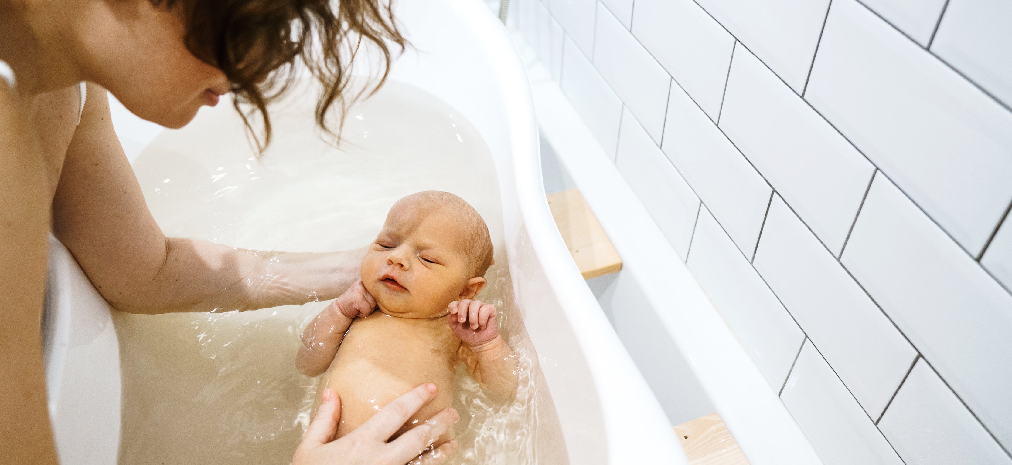 Midwife Cath: Tips for Bathing Your Baby - BodyICE Australia